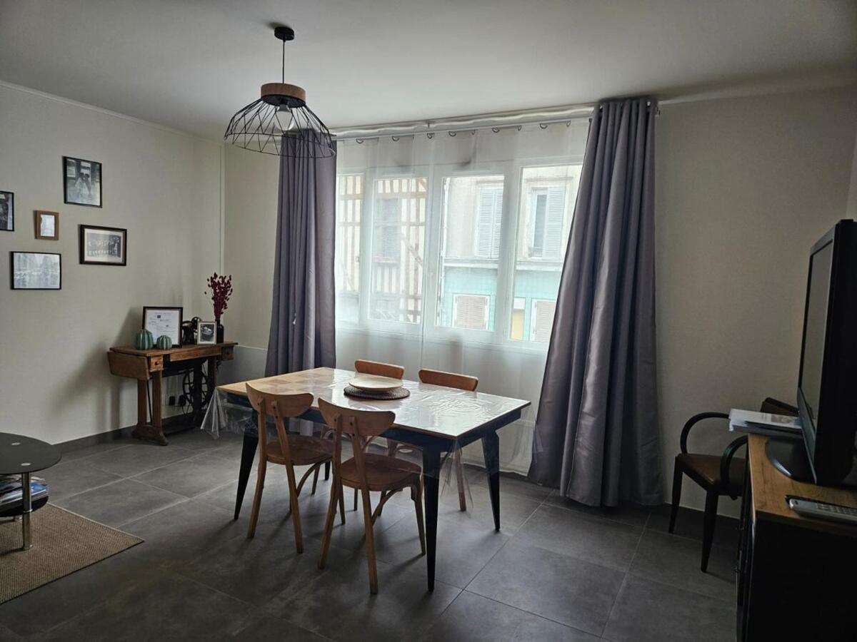 Confort Avec Parking Gratuit * Troyes
